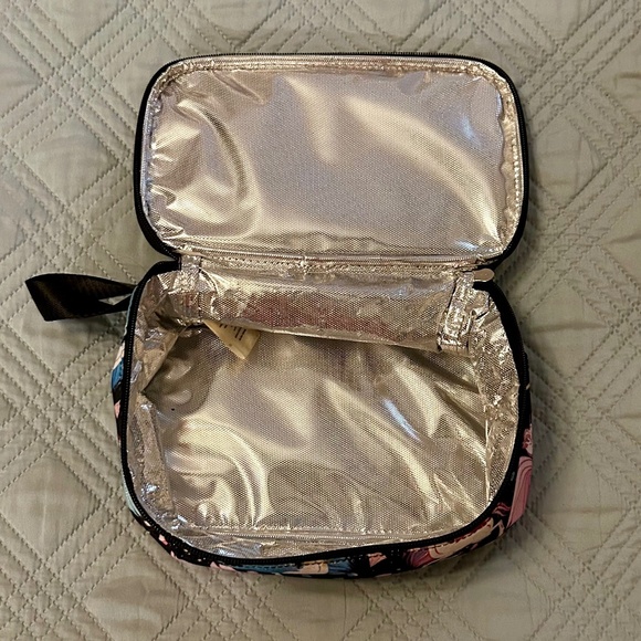 WIND TOOK Girls Backpack and Matching Insulated Lunchbox - Picture 6 of 12